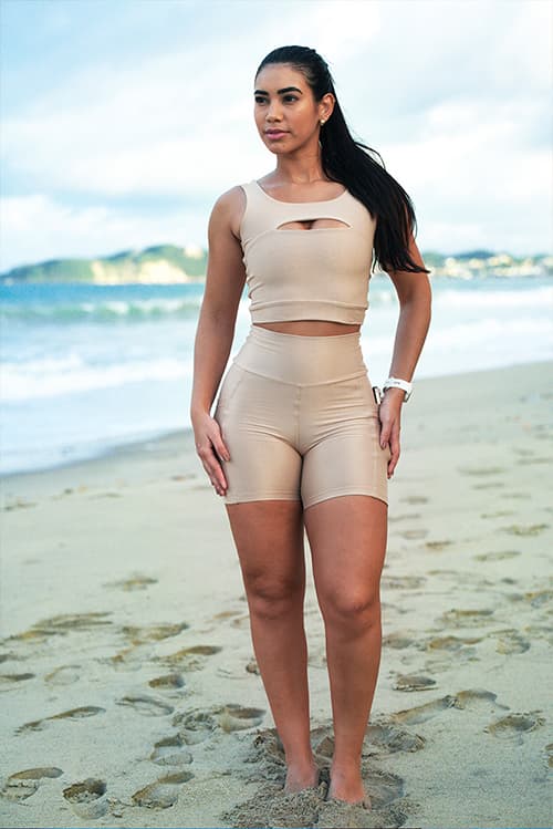 Nay com Short Bolso Lateral